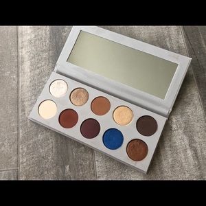 KKW x Mario Eyeshadow Palette